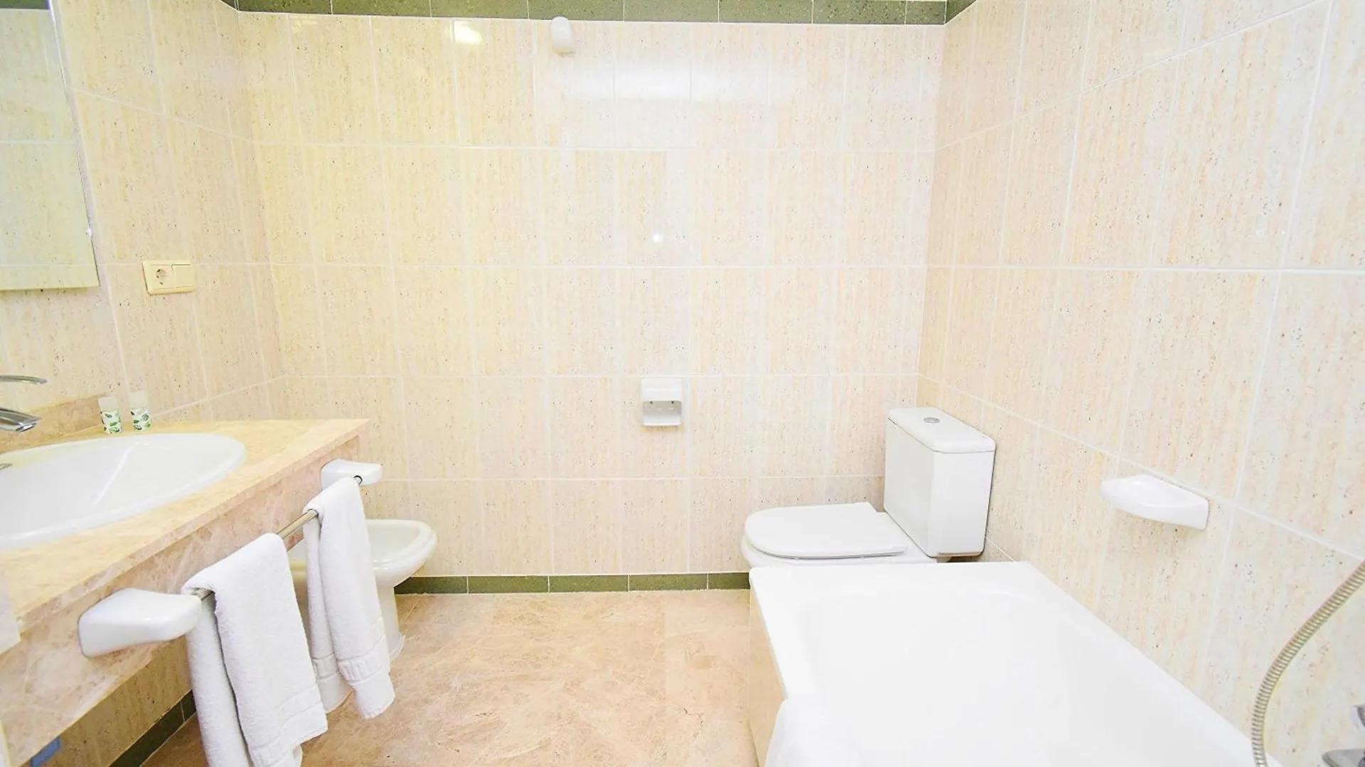 Expoholidays - Puerto Deportivo La Goleta Almerimar Apartment