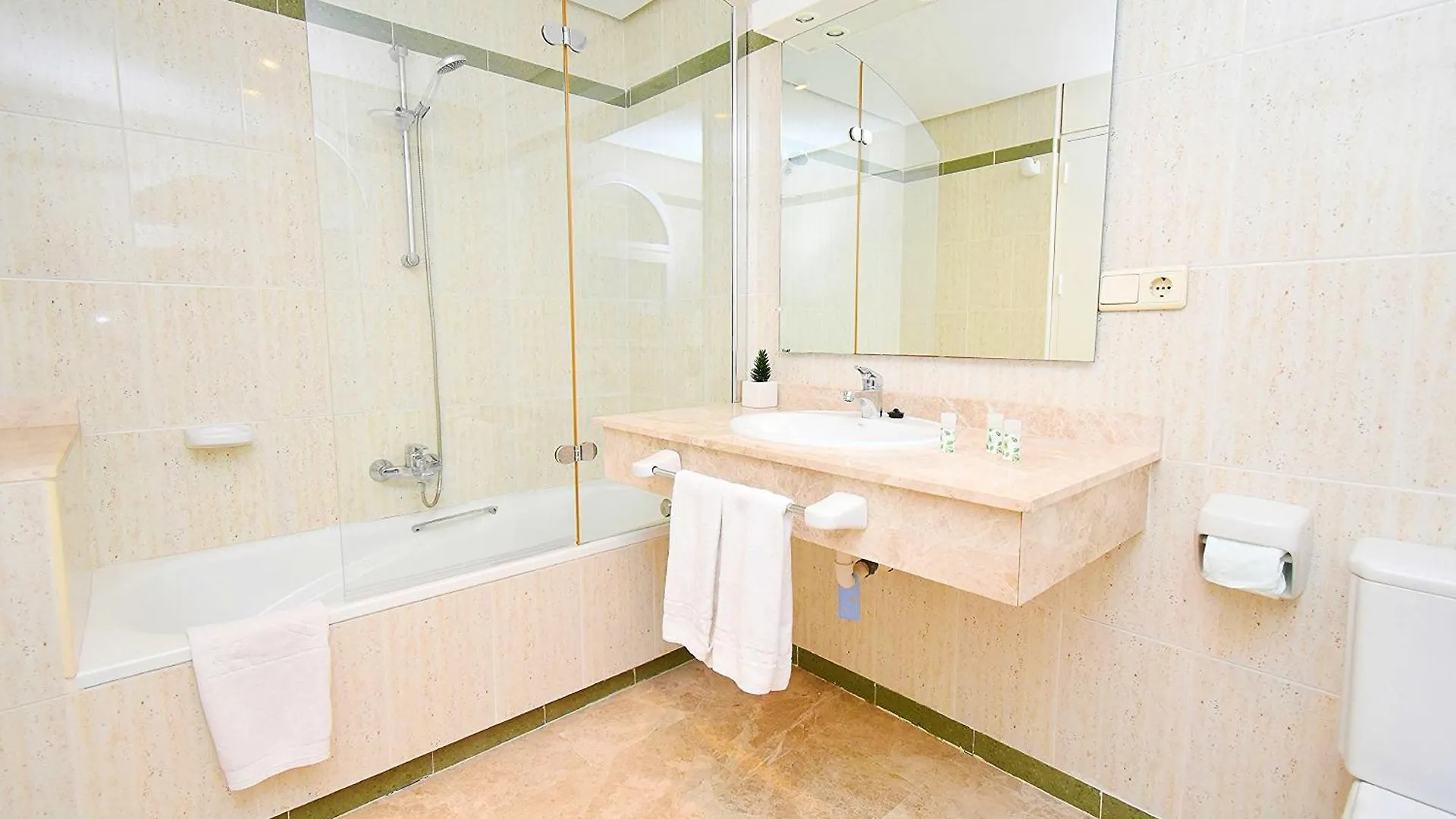 Expoholidays - Puerto Deportivo La Goleta Almerimar 0*,  Spain
