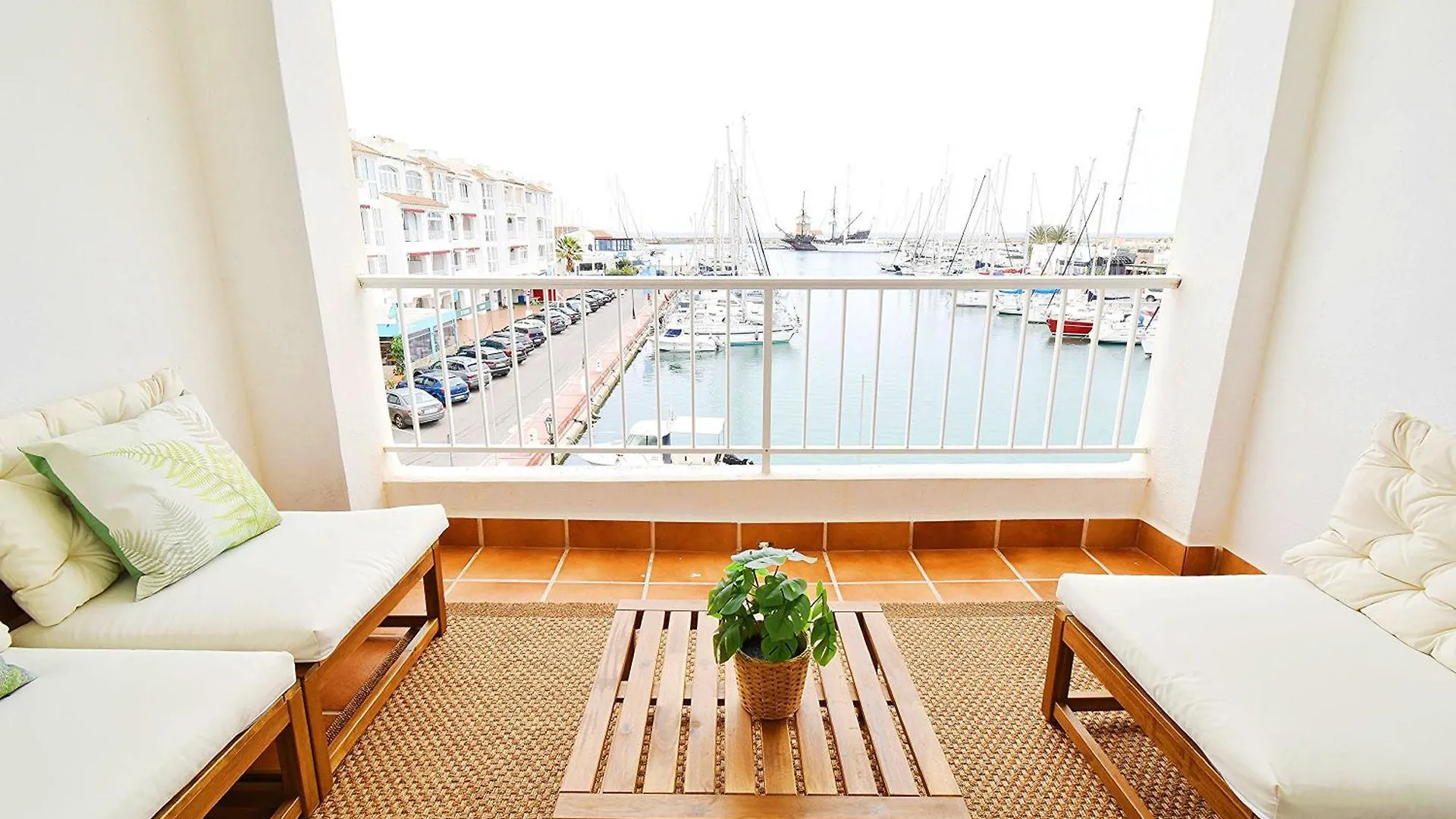 Expoholidays - Puerto Deportivo La Goleta Almerimar Spain