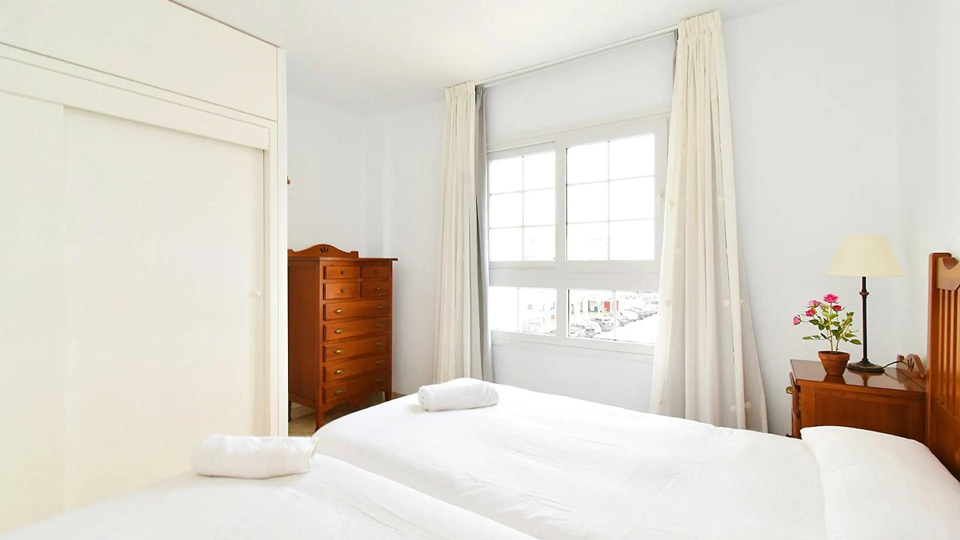 Expoholidays - Puerto Deportivo La Goleta Almerimar Spain